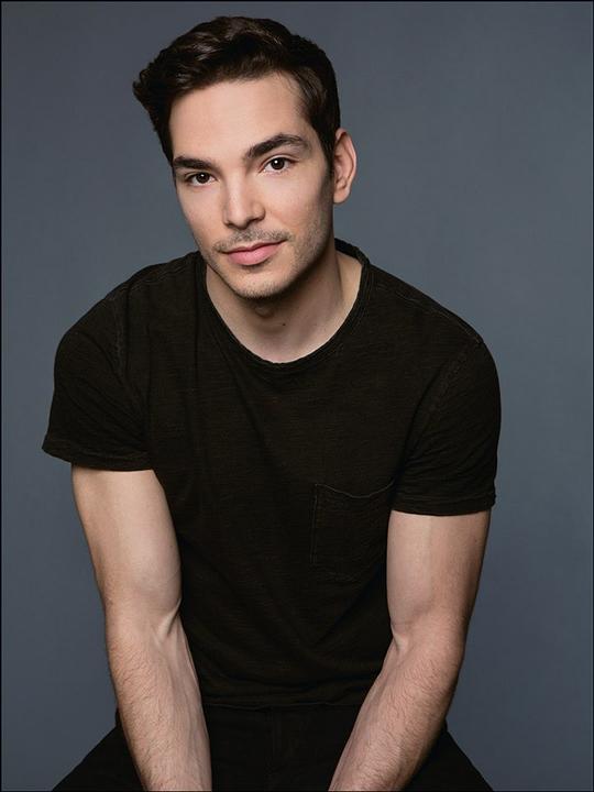 胡安·卡斯塔诺 Juan Castano照片