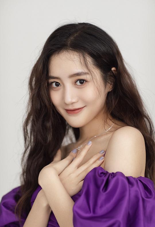 王梓薇 Ziwei Wang照片