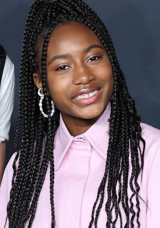 卡拉·莱恩 Calah Lane照片