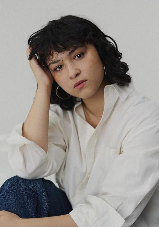 伊莎贝拉·劳赫兰 Isabella Laughland照片