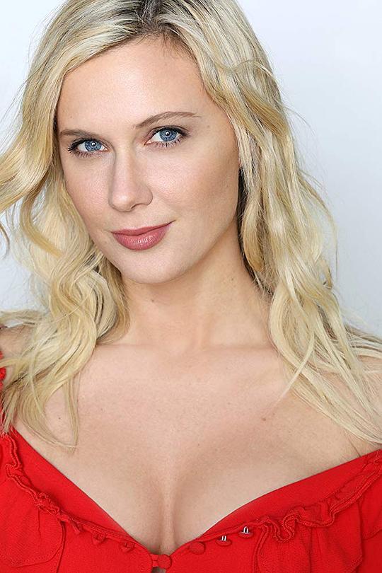 詹妮尔·麦基 Jenelle McKee照片