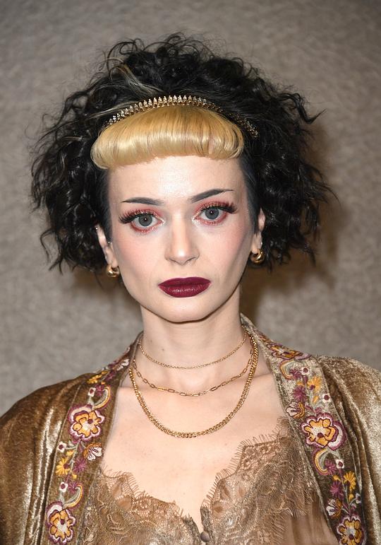 露丝·科德 Ruth Codd照片