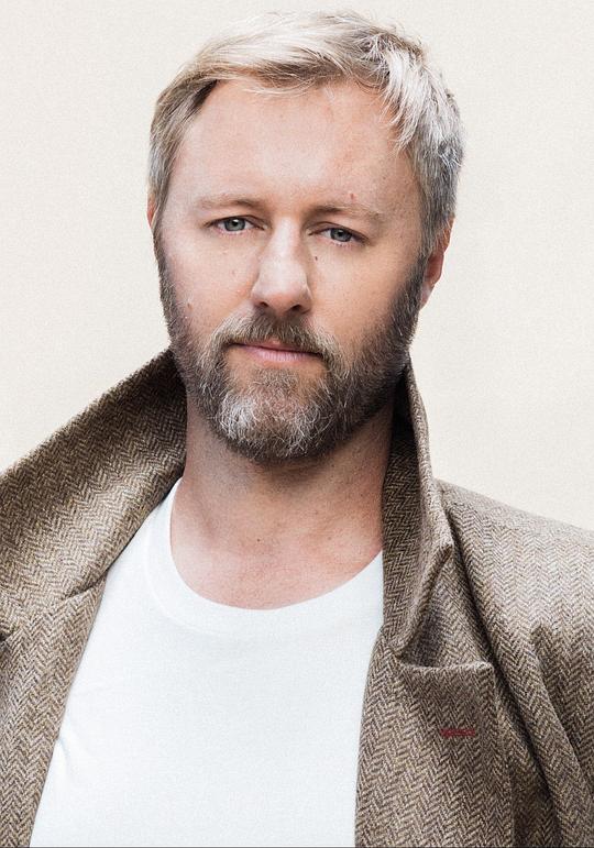 罗里·斯卡沃 Rory Scovel照片