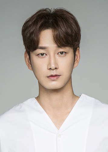 李贤旭 Hyun-wook Lee照片