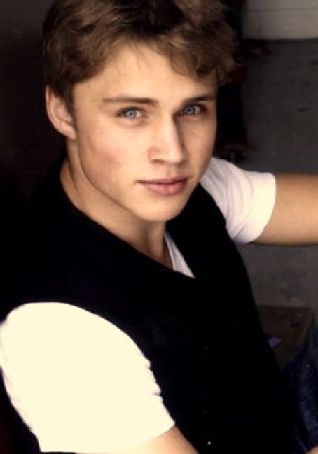 马克斯·洛伊德-琼斯 Max Lloyd-Jones照片