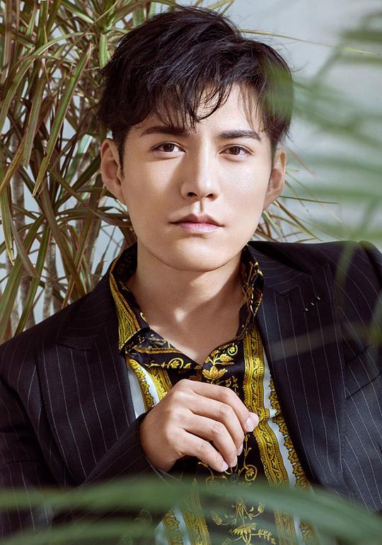 严屹宽 Yikuan Yan照片