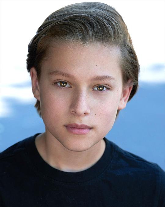 朱利安·格雷 Julian Grey照片