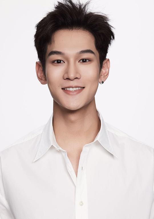 刘星辰 Xingchen Liu照片