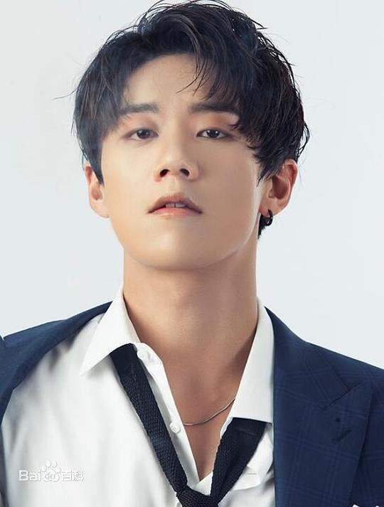 周澄奥 Chengao Zhou照片