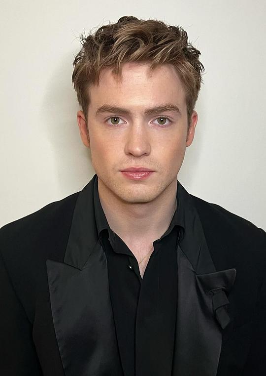 基特·康纳 Kit Connor照片