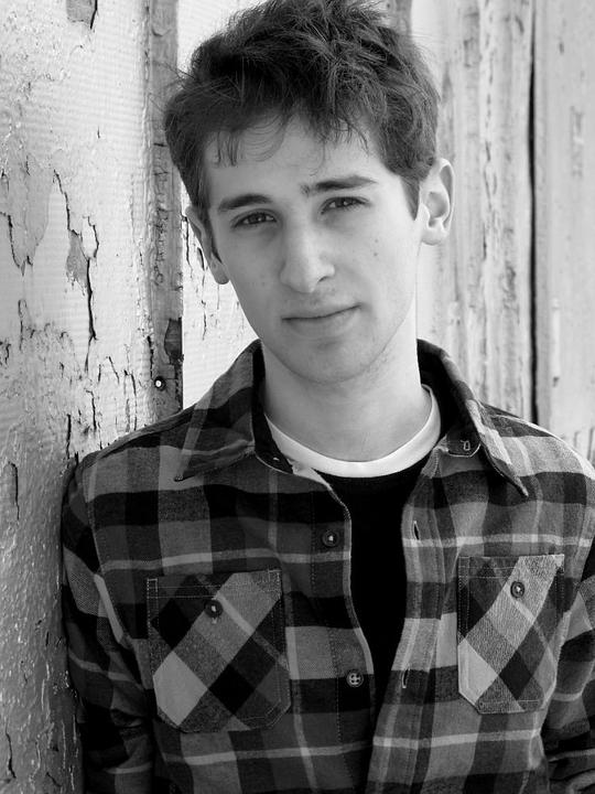 诺亚·罗宾斯 Noah Robbins照片