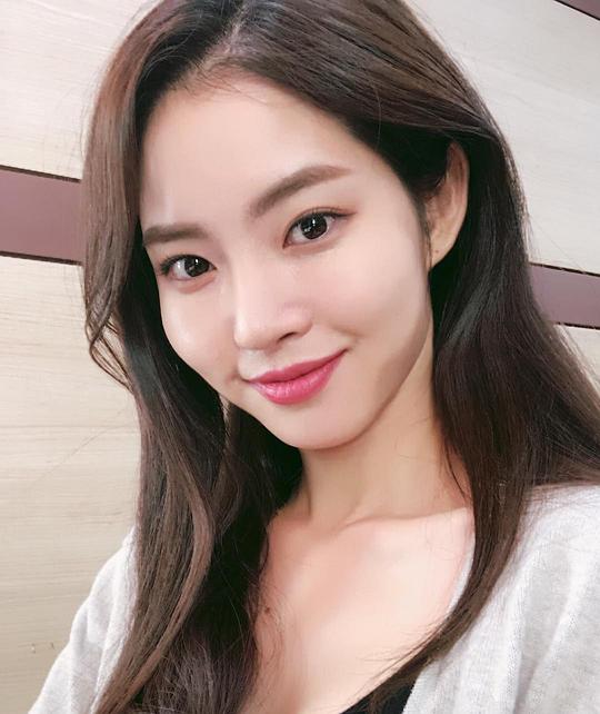 黄胜妍 Seung-eon Hwang照片