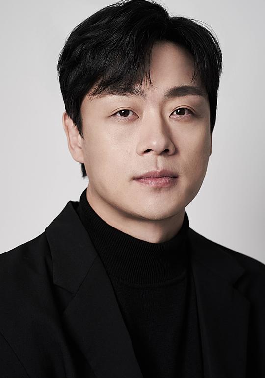 金永声 Young-sung Kim照片