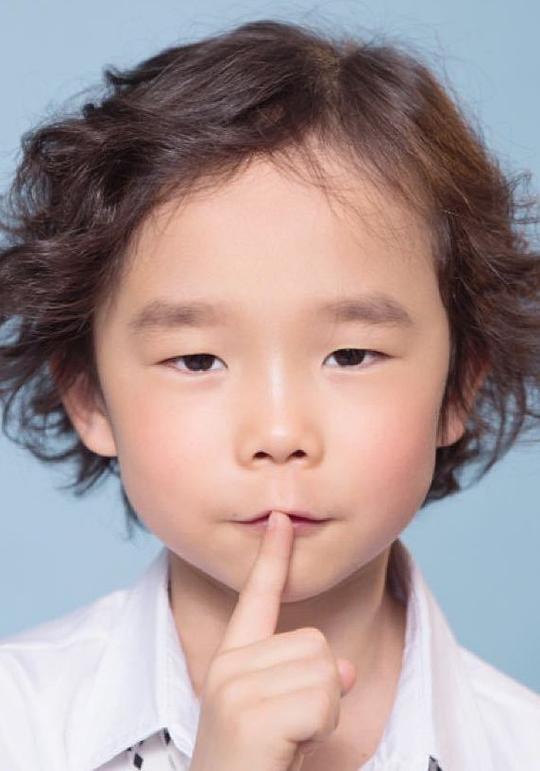 王子铭 Ziming Wang照片