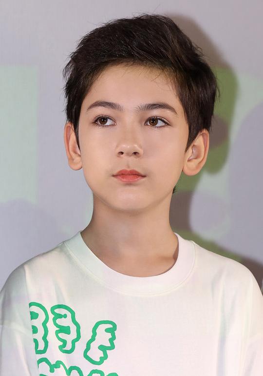 泰勒 Tyler Manz照片