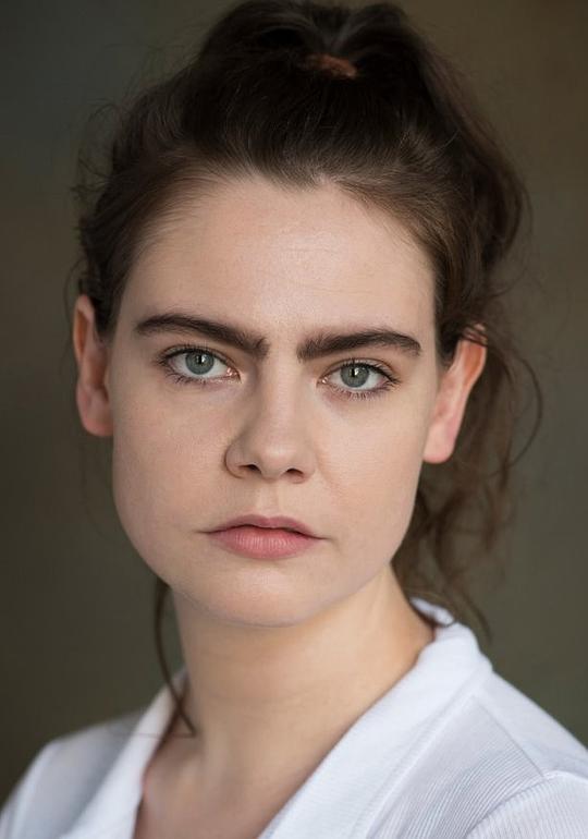 伊索贝尔·杰斯珀·琼斯 Isobel Jesper Jones照片