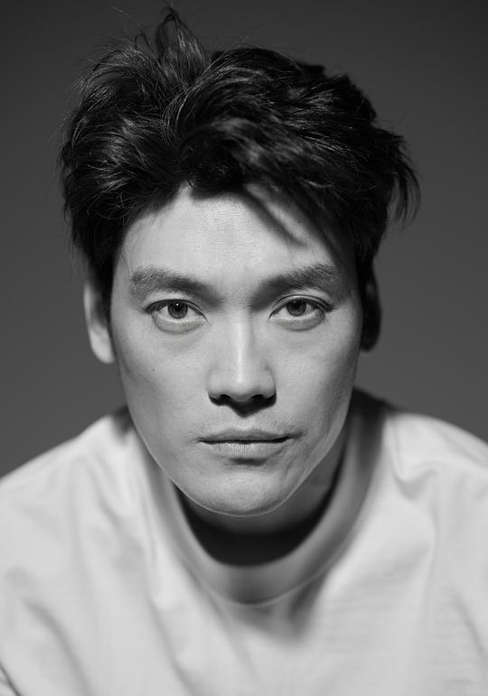 闫楠 Nan Yan照片