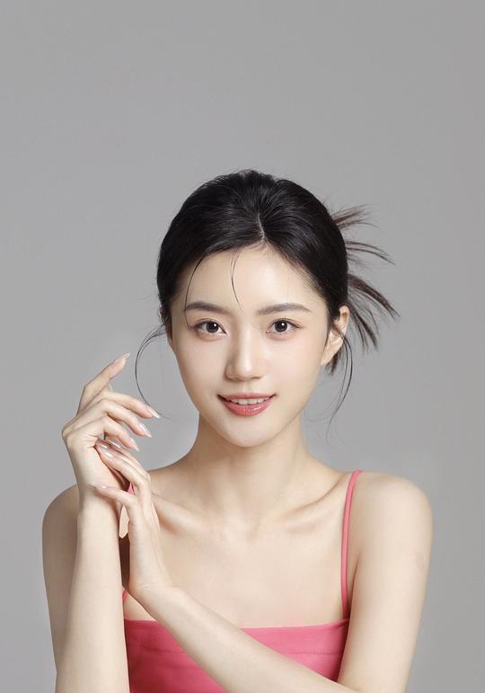 高维蔓 Weiman Gao照片