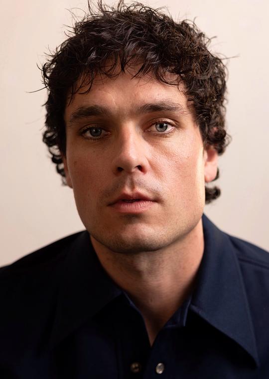 萨姆·伍德哈姆 Sam Woodhams照片