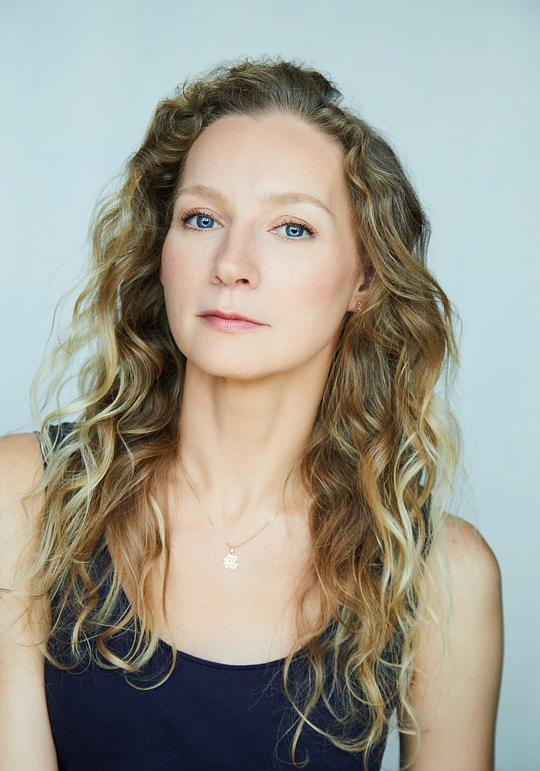 奥尔加·米勒 Olga Miller照片