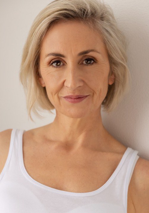 蕾妮·里昂斯 Renee Lyons照片