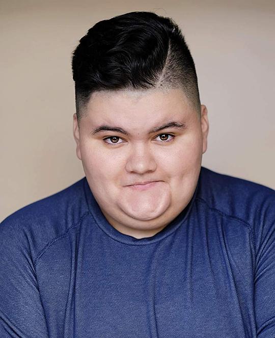 约万·阿曼德 Jovan Armand照片