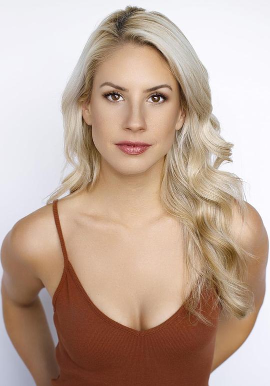 希拉里·哈利 Hillary Harley照片