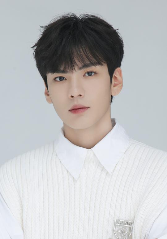 毕雯珺 Wenjun Bi照片