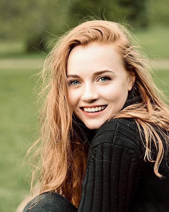 哈里特·斯莱特 Harriet Slater照片