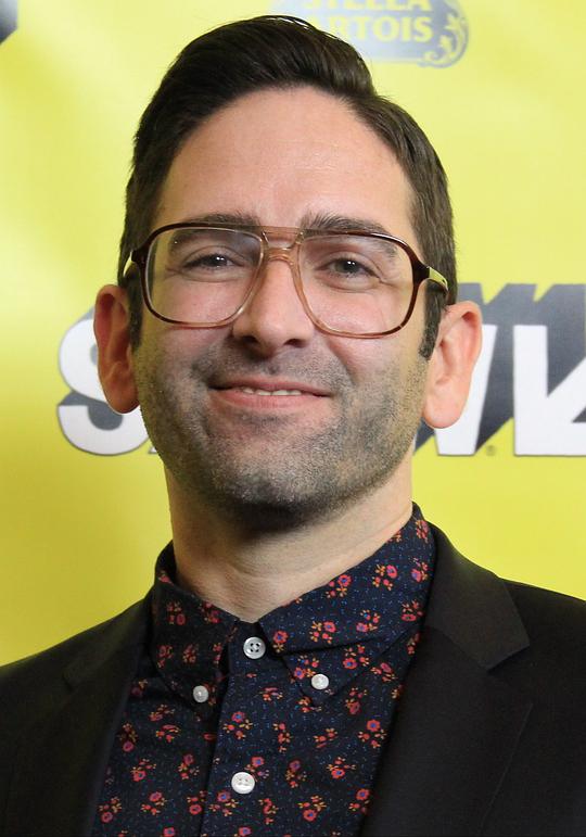 迈克尔·查维斯 Michael Chaves照片