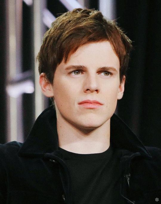 卢瑞·奥康纳 Ruairi O'Connor照片