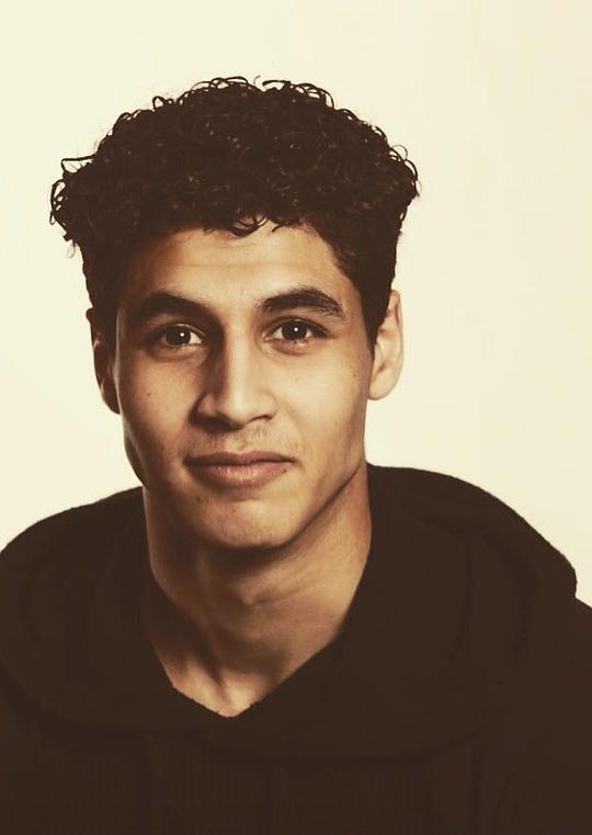 拉易·萨拉梅 Laïs Salameh照片