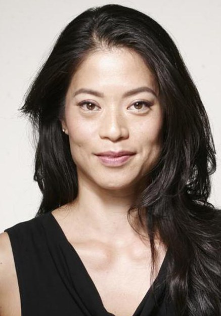 珍妮·克鲁蒂尔 Jeanie Cloutier照片