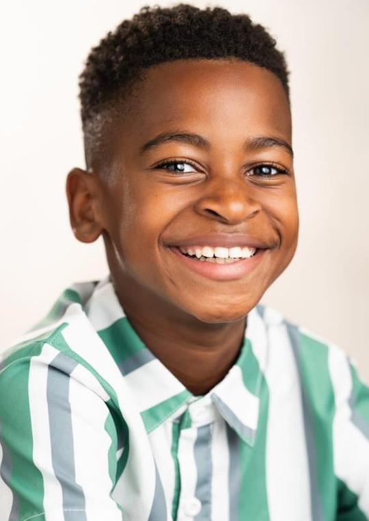 塔坤达·库马洛 Takunda Khumalo照片