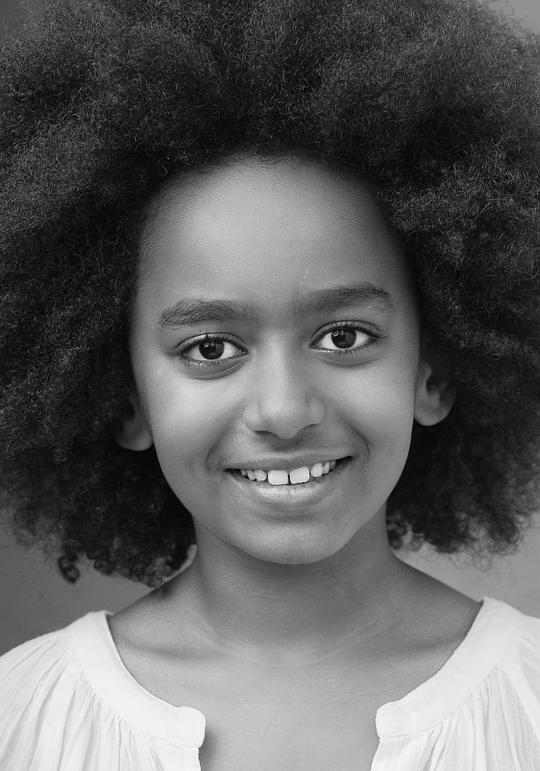 斯特拉·哈里斯 Stella Harris照片