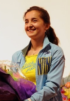 阿孜古丽·热西提 Arzugul Reshit照片