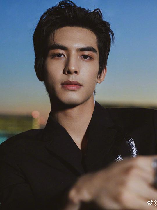 宋威龙 Weilong Song照片