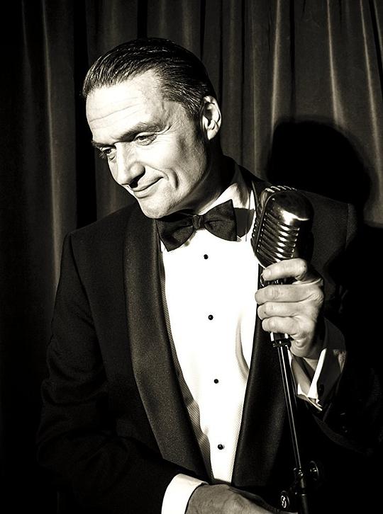 哈尔·福勒 Hal Fowler照片