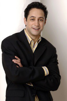 谢维·古铁雷斯 Shevy Berkovits Gutierrez照片