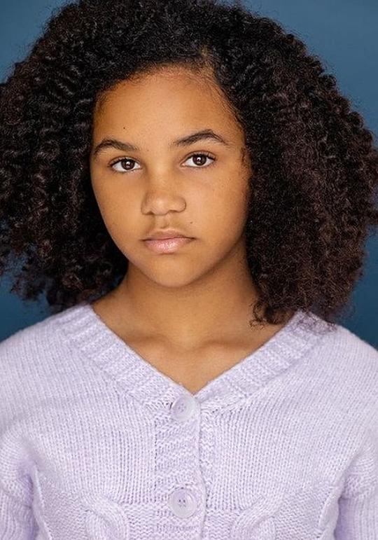 阿德因·恩卡拉德 Aadyn Encalarde照片