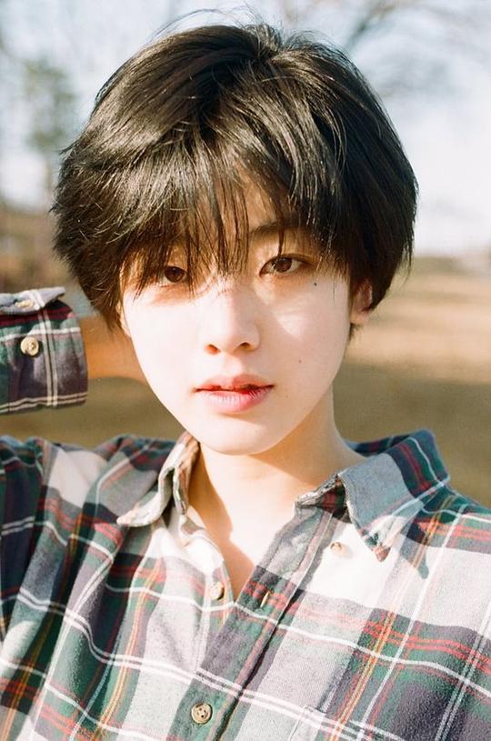 李珠英 Joo-young Lee照片