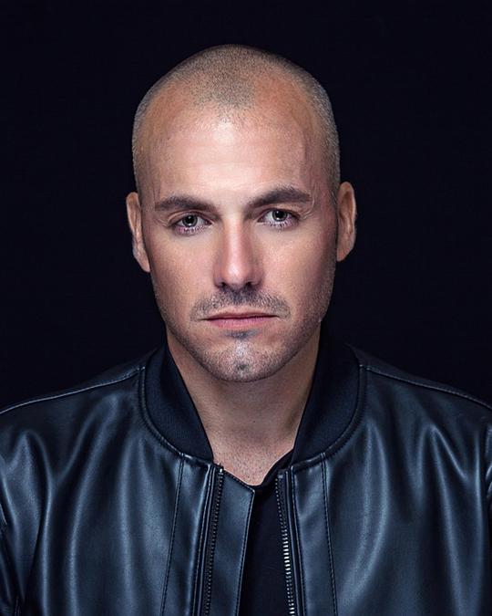 罗穆阿尔多·卡斯蒂略 Romualdo Castillo照片