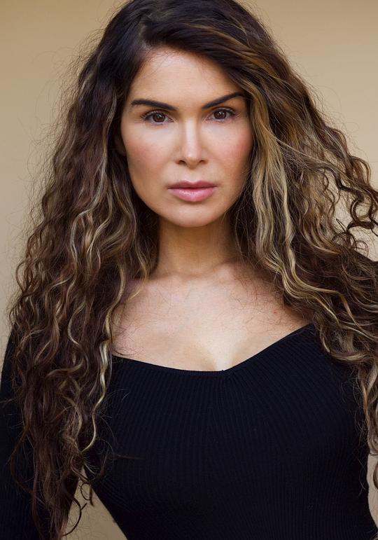 莫尼娅·阿亚齐 Monia Ayachi照片