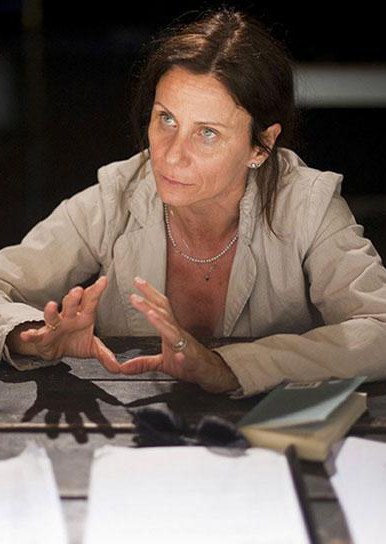 露西亚·卡拉玛罗 Lucia Calamaro照片