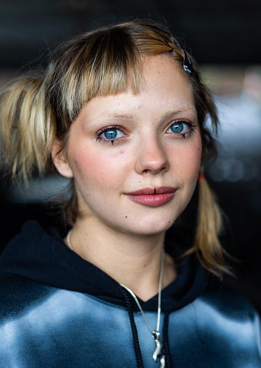 莉娅·迈伦 Lea Myren照片