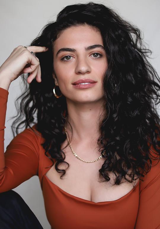 米娅·莫里西 Mia Morrissey照片