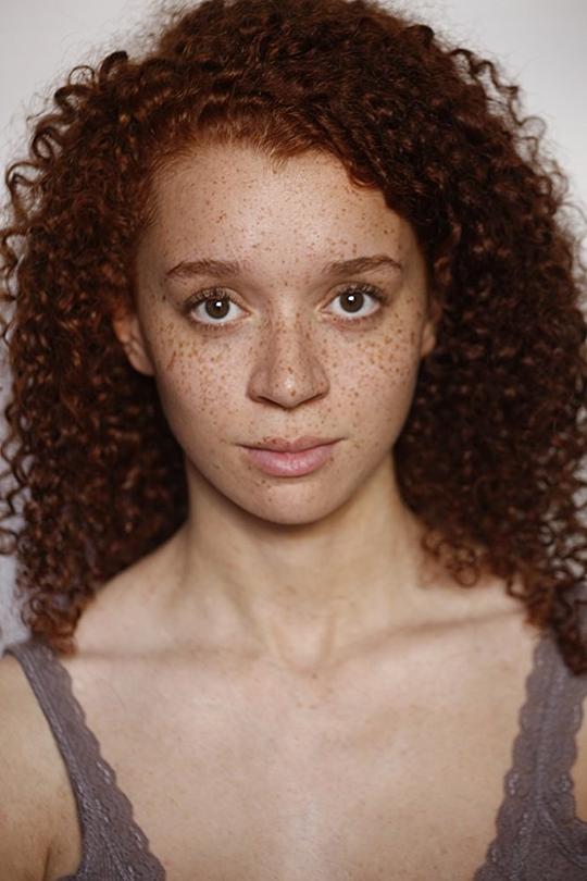 艾琳·凯利曼 Erin Kellyman照片