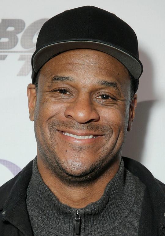 约翰·埃里克·本特利 John Eric Bentley照片