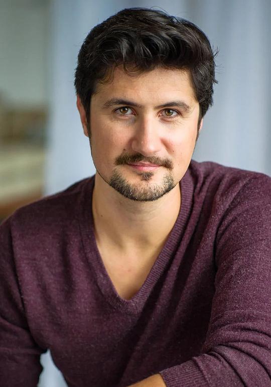 罗德里格·贝尔福斯 Rodrigo Beilfuss照片