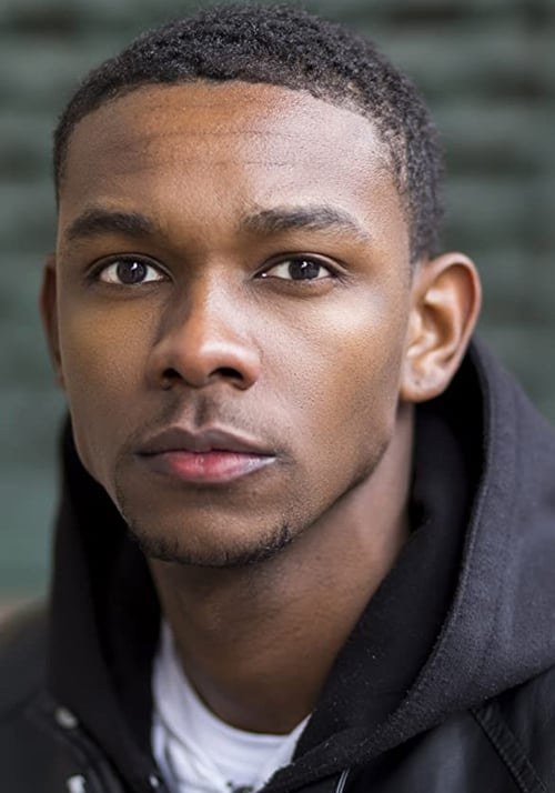 迈尔斯·伊万斯 Myles Evans照片